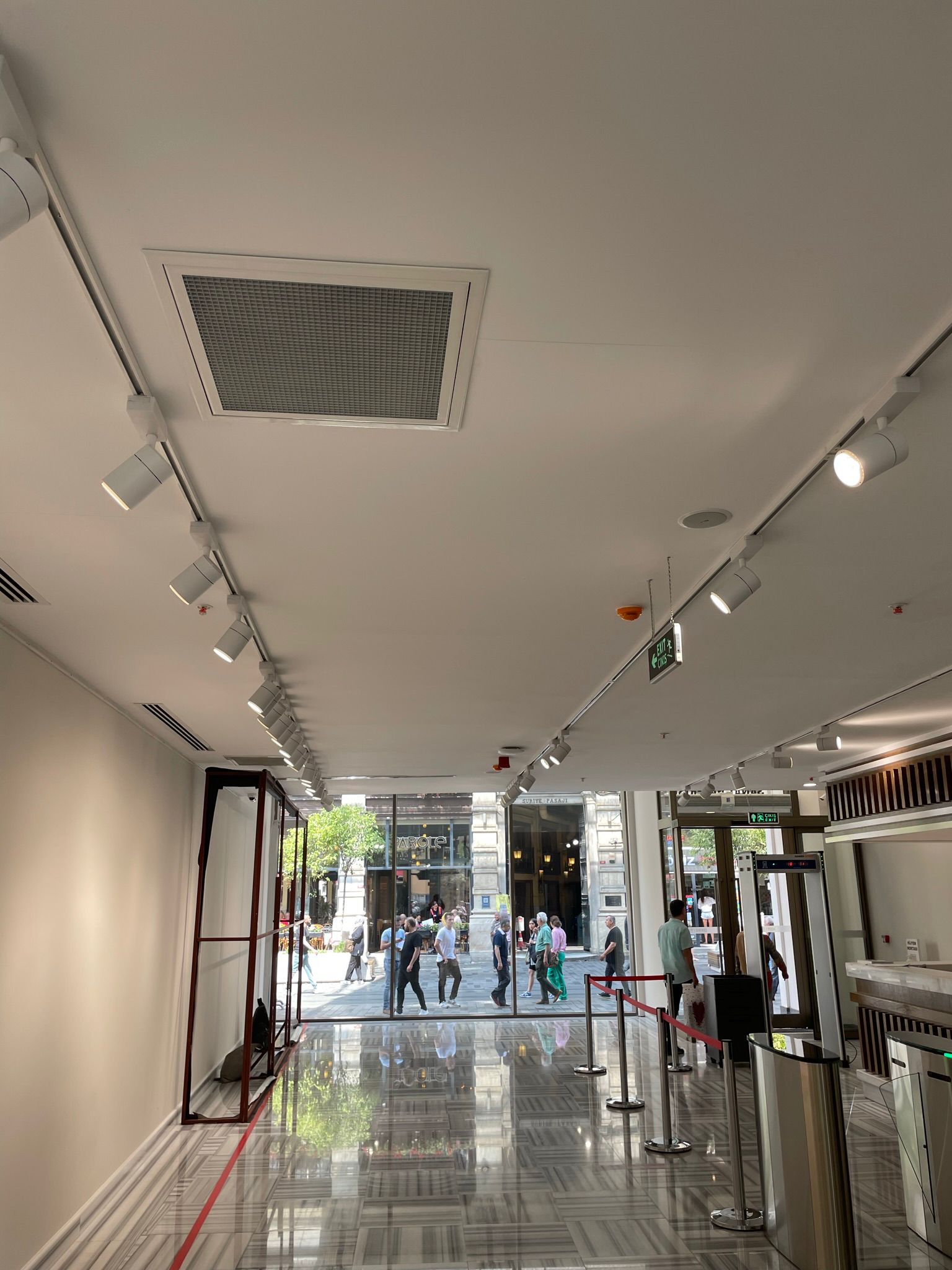 BEYOĞLU BELEDİYESİ İSTİKLAL CA