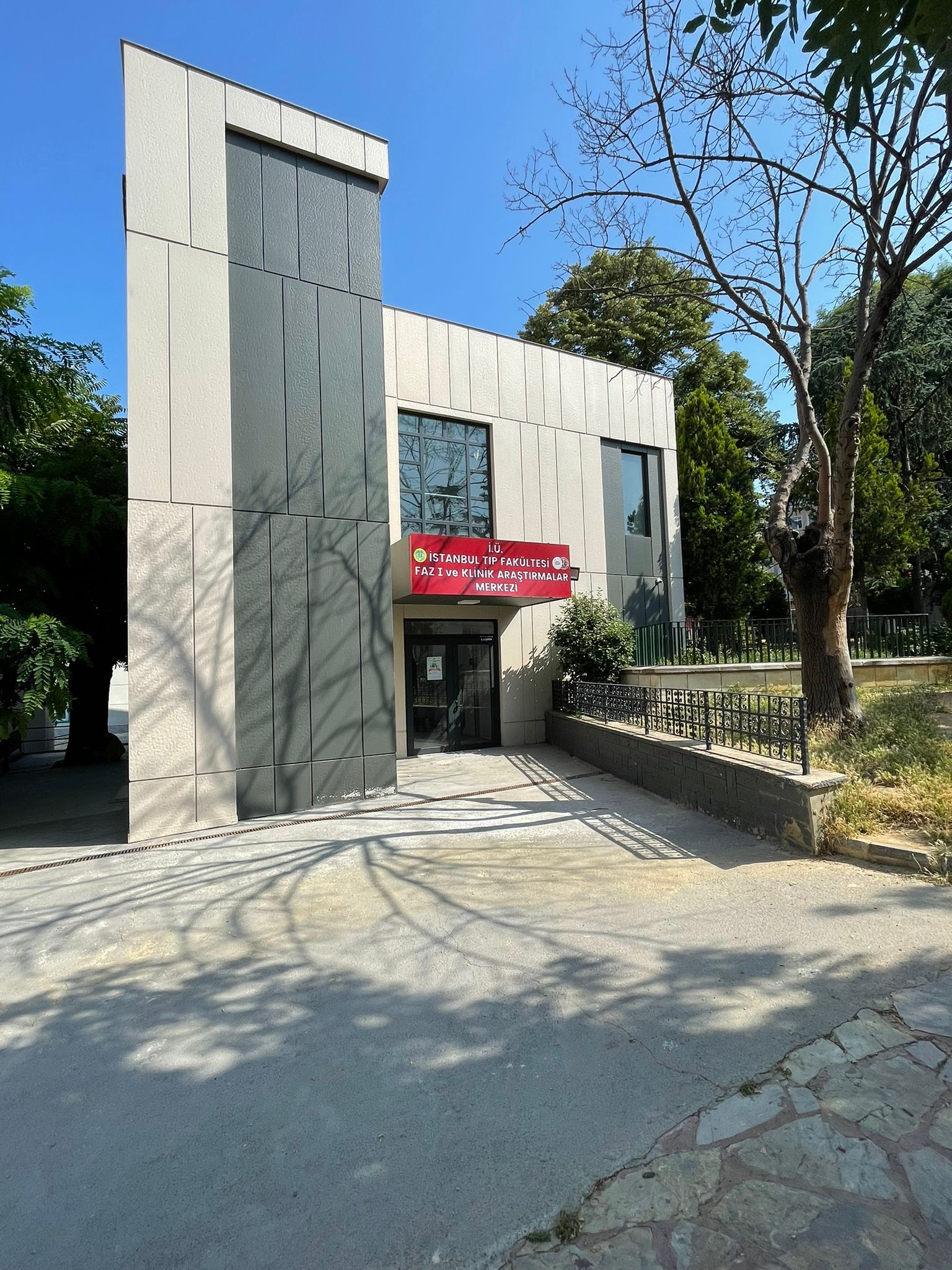 İSTANBUL TIP FAKÜLTESİ ( ÇAPA TIP FAKÜLTESİ ) ÇAPA FAZ 1 BİNASI UYGULAMA VE ARAŞTIRMA MERKEZİ KLİMA PROJELENDİRME SATIŞ VE MONTAJ UYGULAMALARININ YAPILMASI