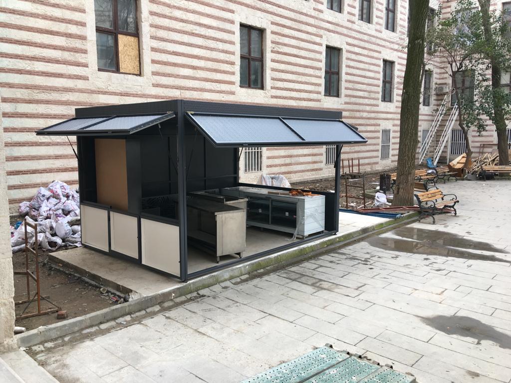 İSTANBUL ÜNİVERSİTESİ EDEBİYAT FAKÜLTESİ ,  DE MONTE MONTE EDİLEBİLİR KANTİN YAPILMASI