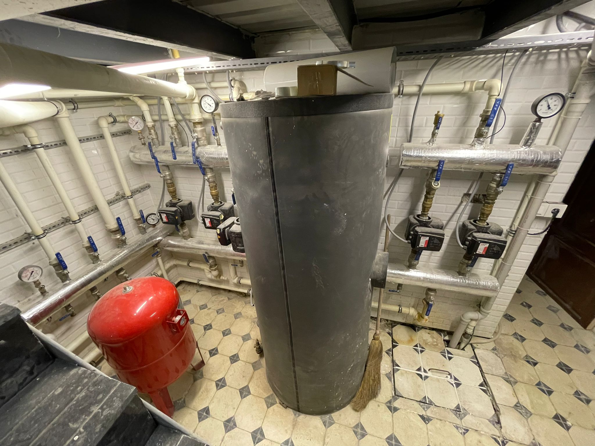 İSTANBUL ÜNİVERSİTESİ PROFESÖR