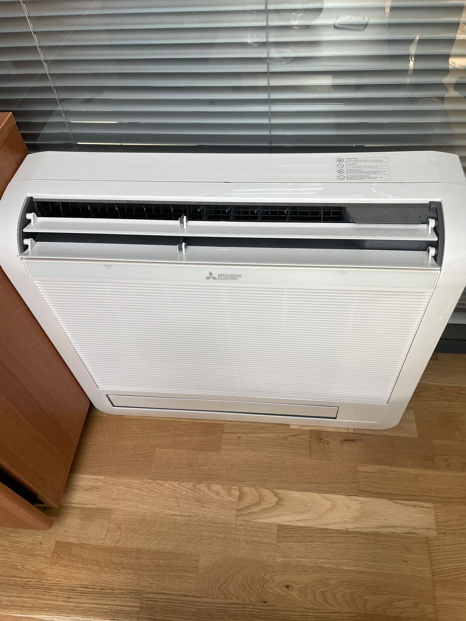 İSTANBUL ÜNİVERSİTESİ SİYASAL 